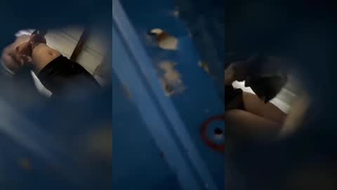 NGINTIP MAHASISWI LAGI MANDI